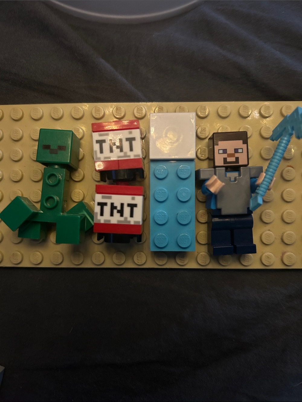 Lego Minecraft lot EUC